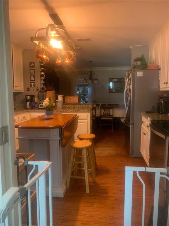 Property Photo: 107 E Clinton Drive E GA 30165