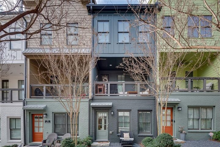 Property Photo:  768 Aerial Way  GA 30312 