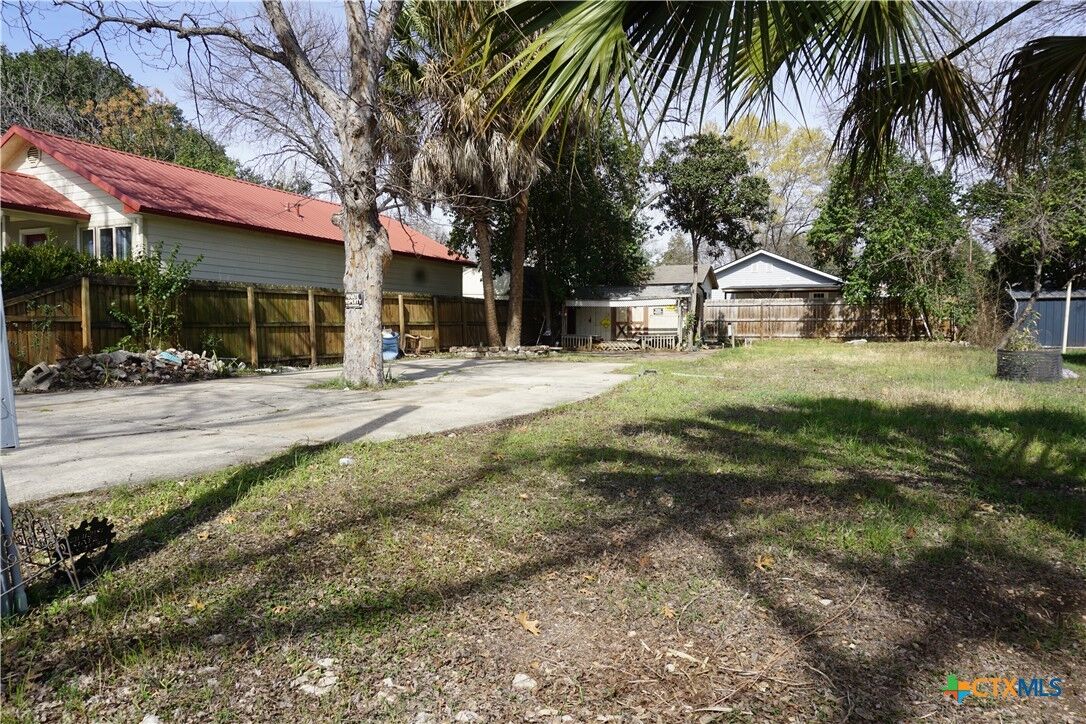 Property Photo:  328 Wavell Street  TX 78666 