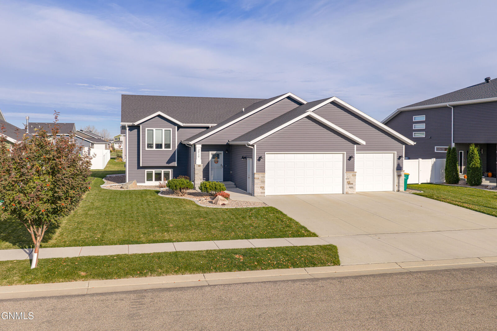 Property Photo:  3919 Meridian Drive  ND 58504 