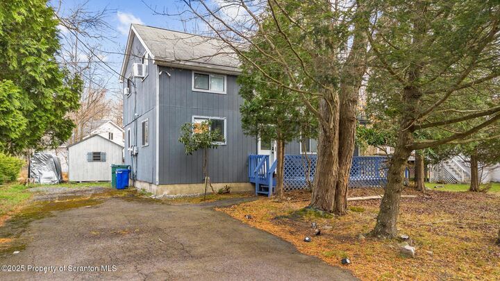 9033 Idlewild Drive  Tobyhanna PA 18466 photo