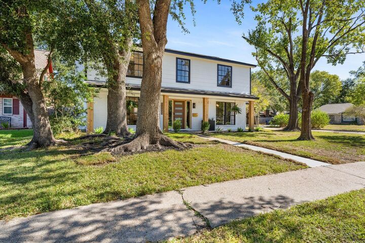 Property Photo: 17402 Telegraph Creek Drive TX 77379