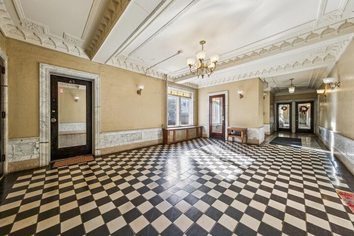 Property Photo:  122 West 39th St B2  NJ 07002 