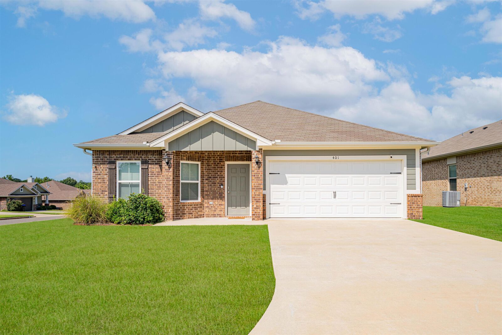Property Photo:  401 Caprock Dr  TX 75605 