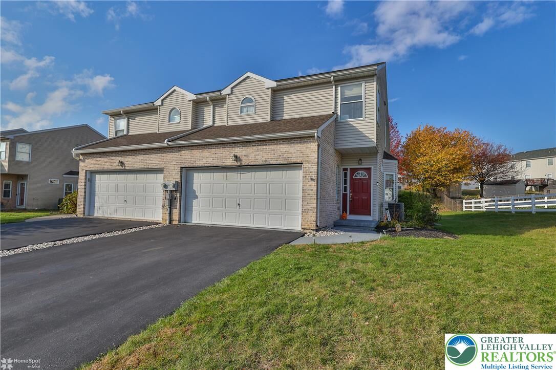 Property Photo: 1285 Old Gate Road PA 18067