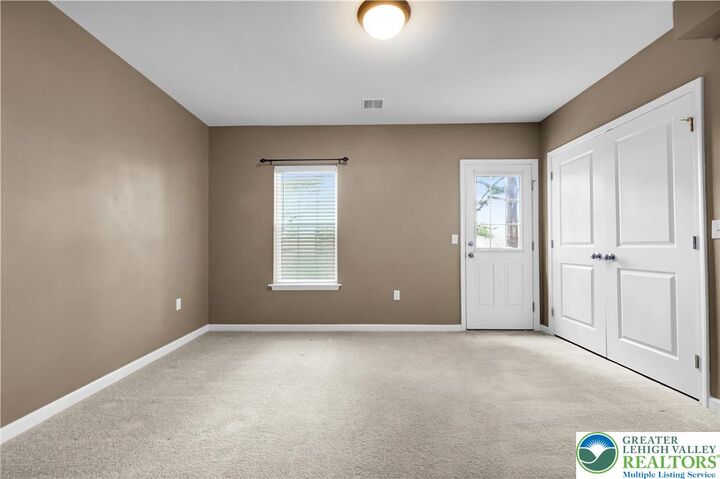Property Photo:  1522 Brookstone Place  PA 18055 