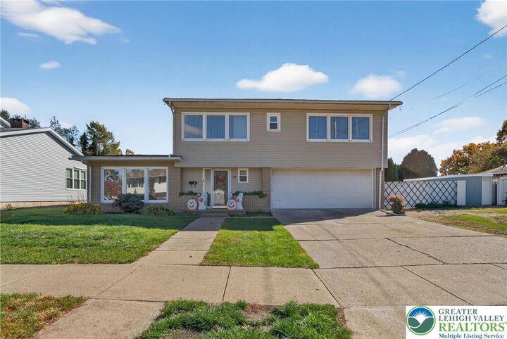 58 E Lafayette Place  Wilkes Barre PA 18702 photo