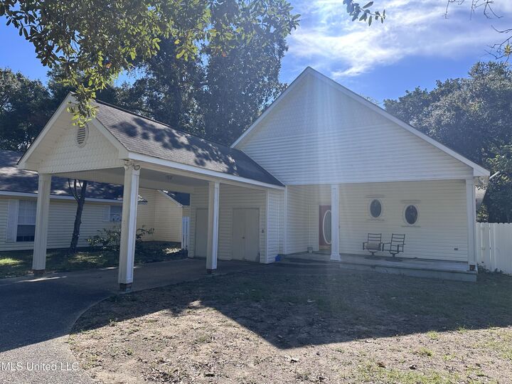 Property Photo:  721 24th Street  MS 39501 