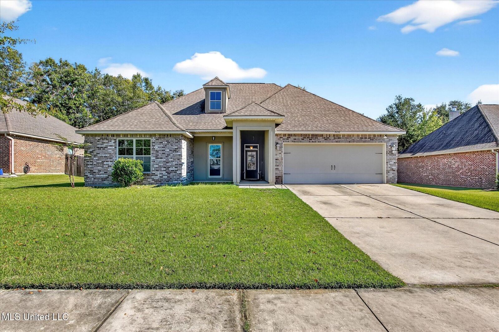 Property Photo: 7432 Saints Circle MS 39564