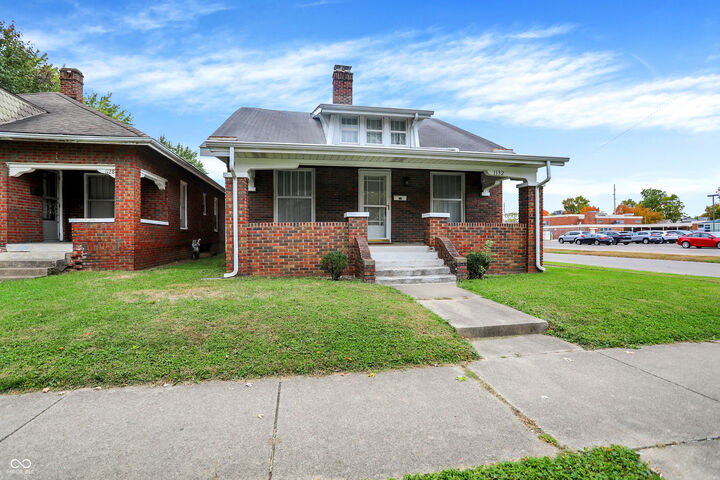 Property Photo:  1132 Chestnut Street  IN 47201 