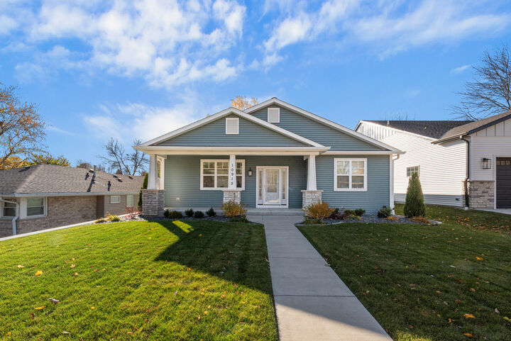 10915 W Wisconsin Ave  Wauwatosa WI 53226 photo