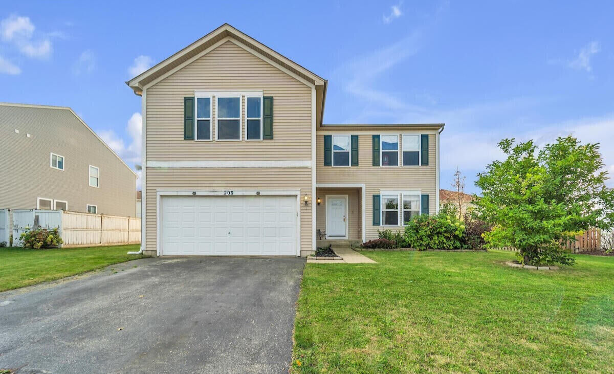 Property Photo: 209 W Sunflower St WI 53121