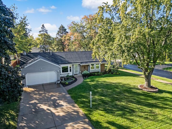 332 El Paso Lane  Carol Stream IL 60188 photo