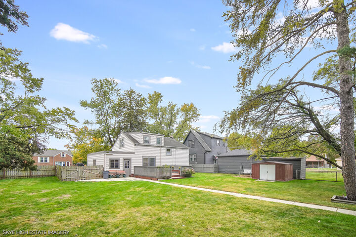 Property Photo: 9018 Roach Avenue IL 60513