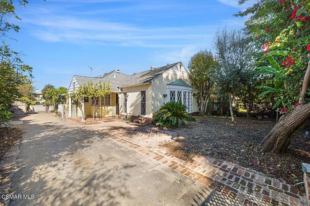 Property Photo:  14937 Greenleaf Street  CA 91403 