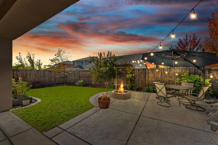 Property Photo: 12838 Knightsbrook Avenue CA 95742