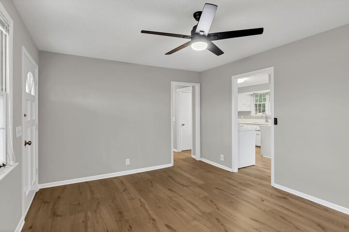 Property Photo:  1002 Kingston Springs Rd  TN 37082 