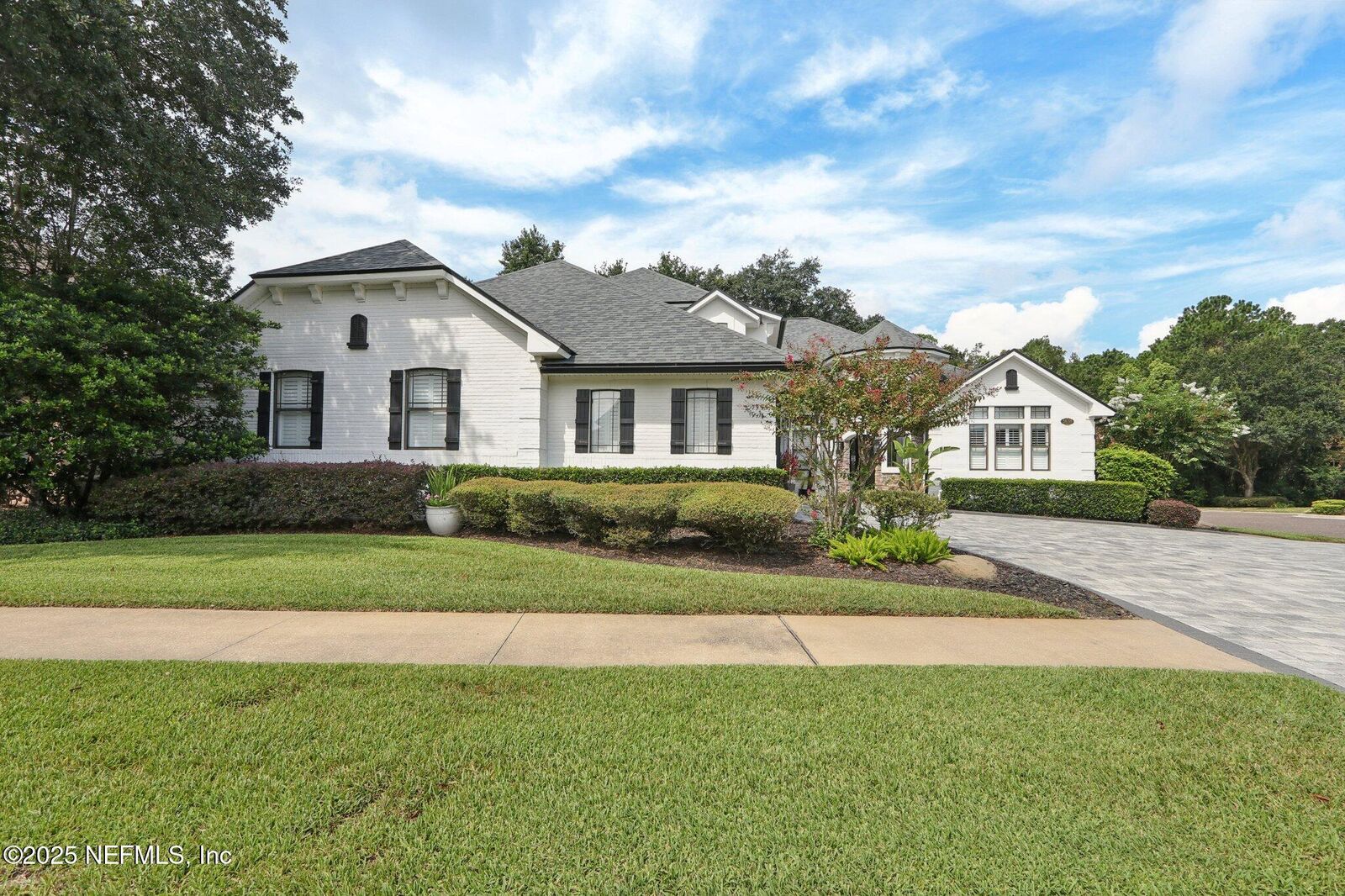 Property Photo: 3638 Highland Glen Way W FL 32224