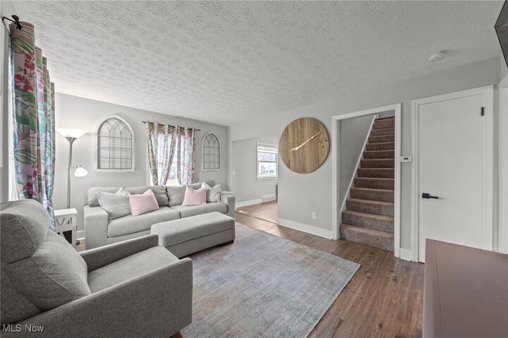 Property Photo: 346 E 329th Street OH 44095