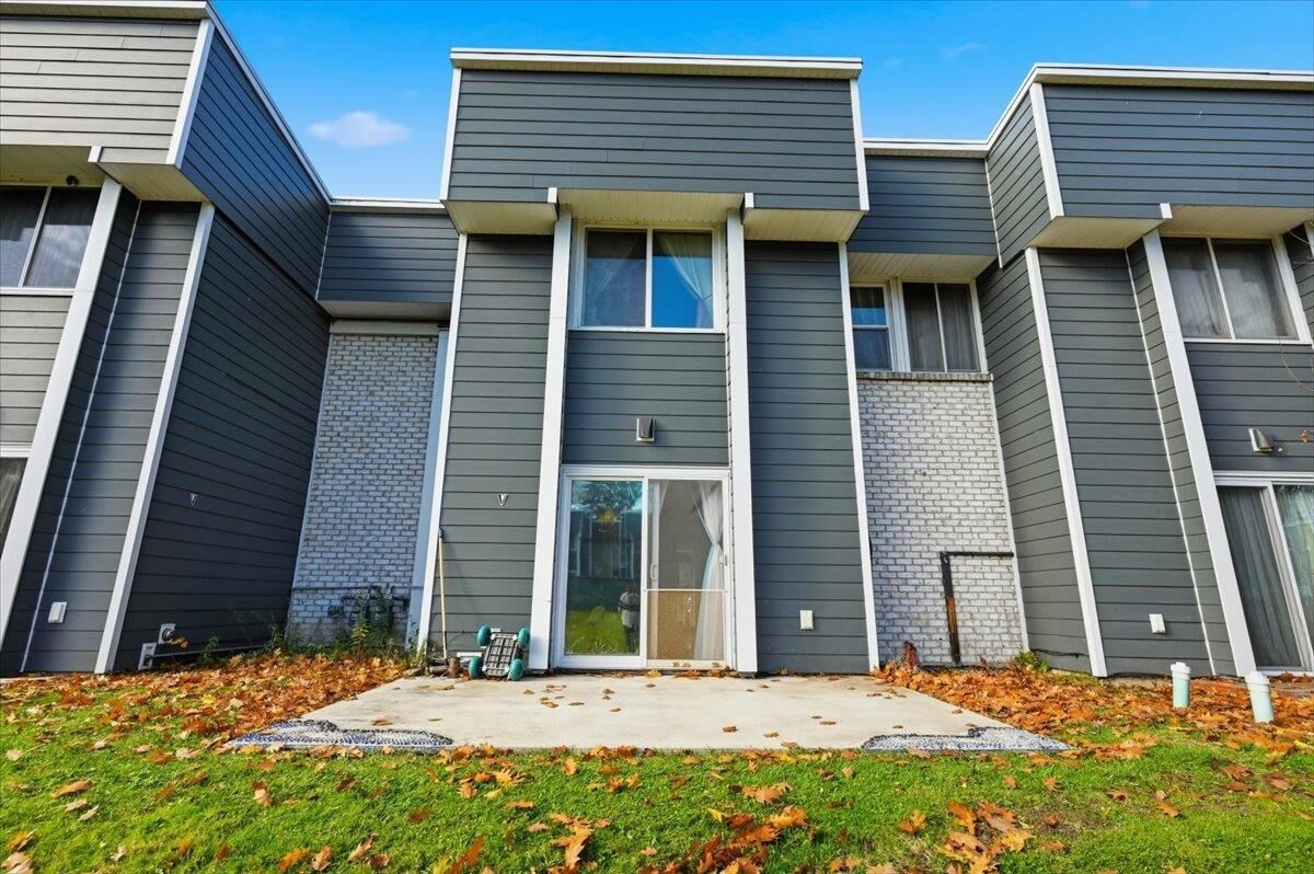 Property Photo: 8 Timber Lane VT 05403