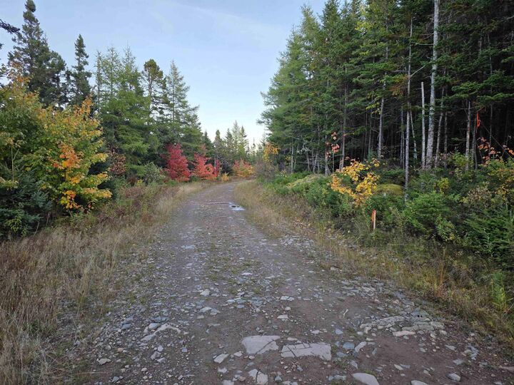 Land 104 Highway — photo 1