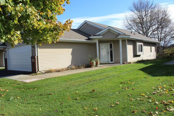 Property Photo:  140 Garner Circle  MN 55363 