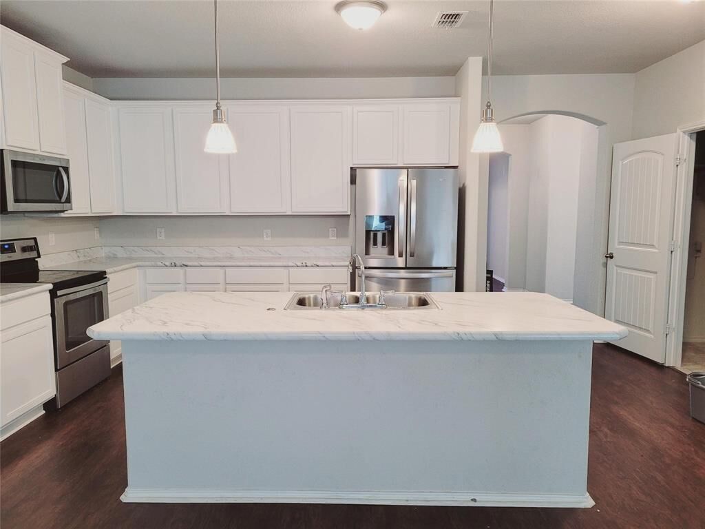 Property Photo: 8934 Stallings Drive TX 76227