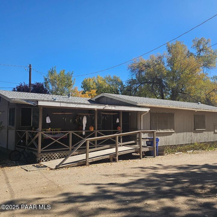 Property Photo: 353 Whipple Street AZ 86301