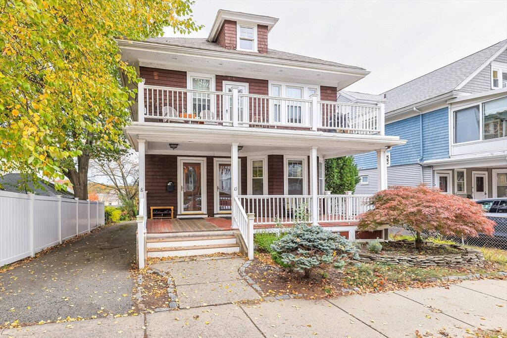 Property Photo:  10 Plymouth St 10  MA 02476 