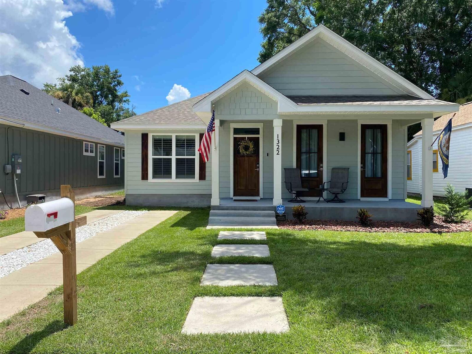 Property Photo: 1322 N 7th Ave FL 32503