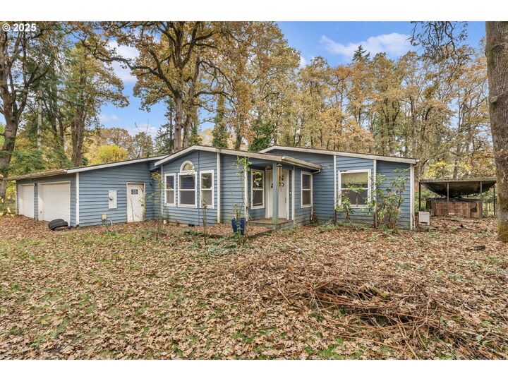 Property Photo: 17200 SE Jennings Crest Ln OR 97267