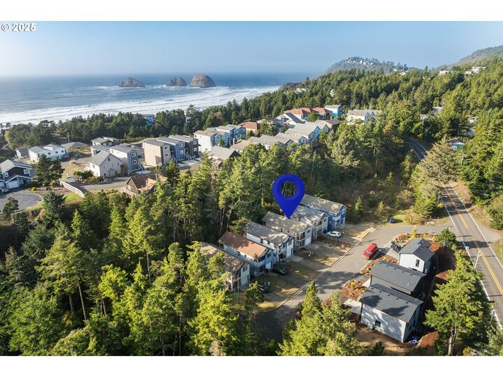 Property Photo: 140 Breezee Way OR 97141