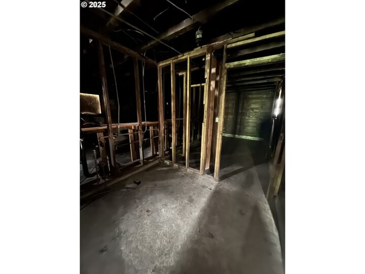 Property Photo:  9400 NE Gertz Ct  OR 97211 