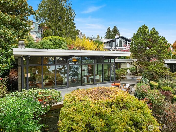 4001  55th Avenue NE  Seattle WA 98105 photo