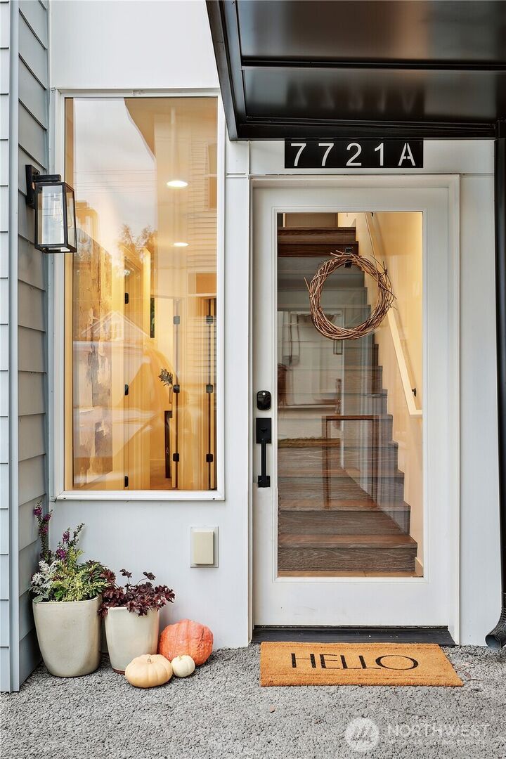 7721  Mary Avenue NW A  Seattle WA 98117 photo