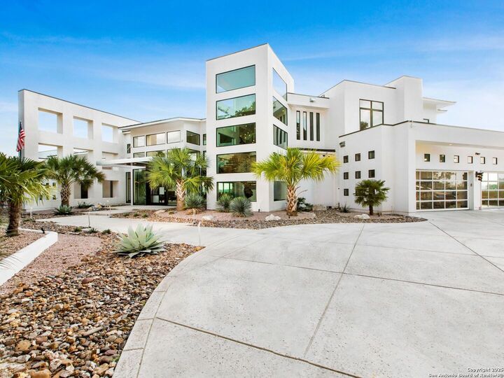 21526 Privada Avila  San Antonio TX 78257 photo