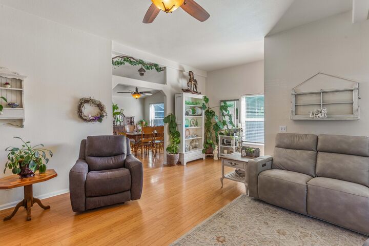 Property Photo: 265 Perkins Street CA 93440