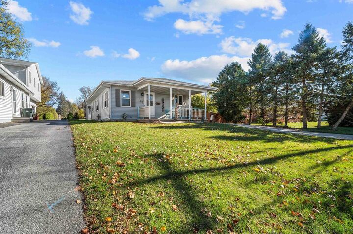 Property Photo: 137 Prairie Road WI 54935