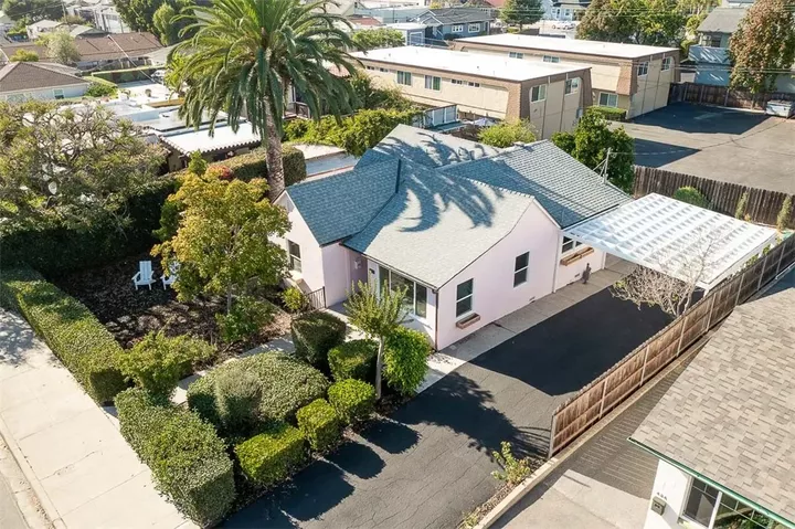 Property Photo:  442 Buchon  CA 93401 