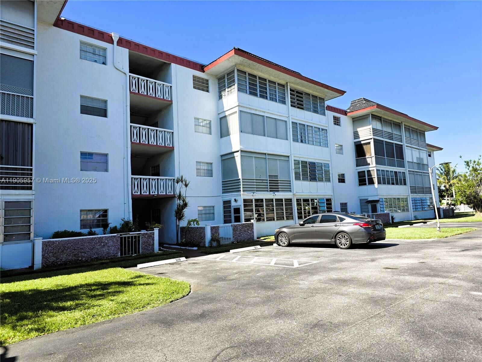 Property Photo:  4140 NW 44th Ave 411  FL 33319 