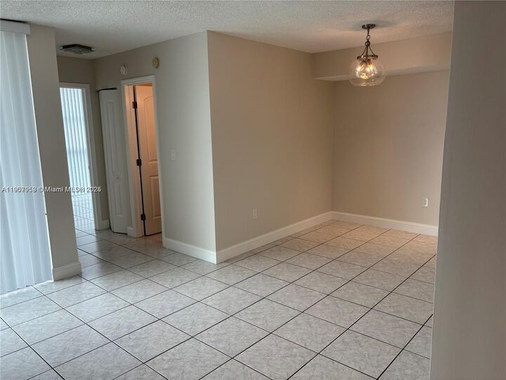 Property Photo:  2055 SW 122nd Ave 506  FL 33175 