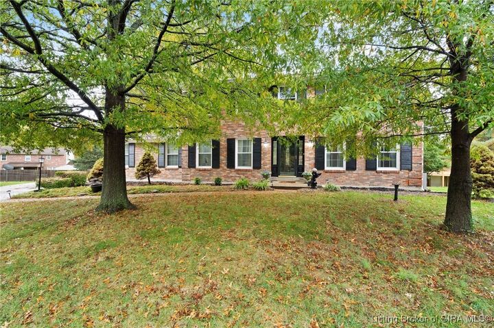 Property Photo:  30 Doebrook Court  IN 47150 