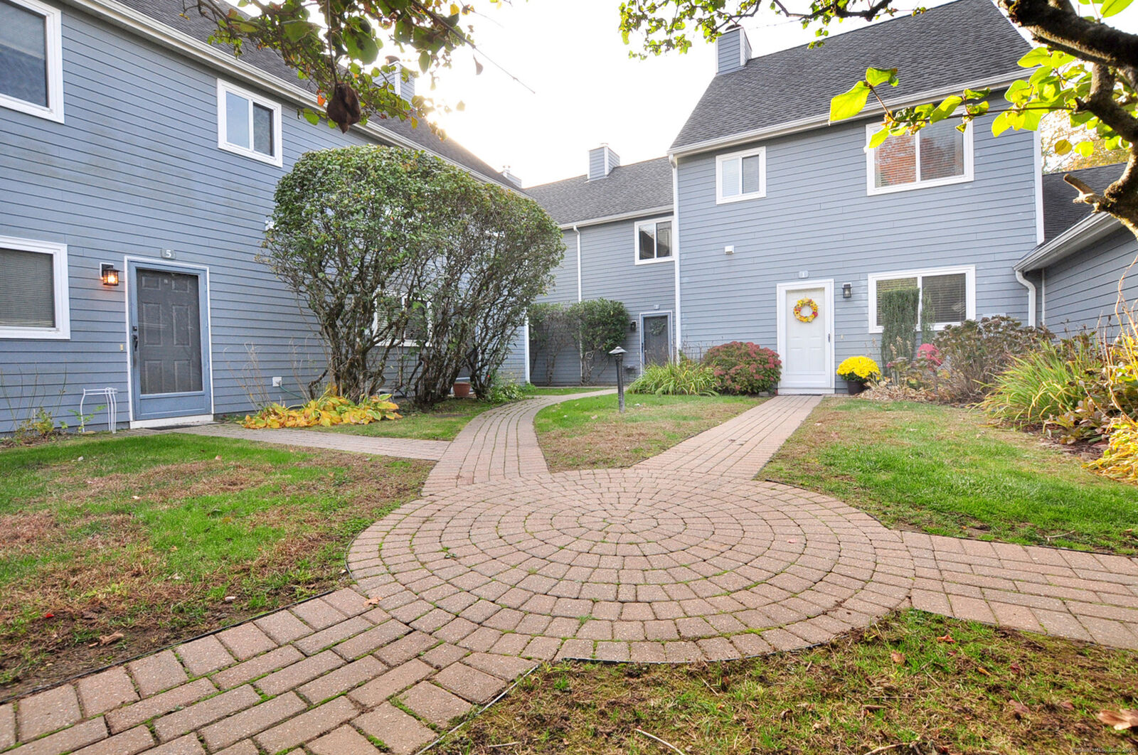 Property Photo:  3 Farmington Meadow Drive 3  CT 06032 