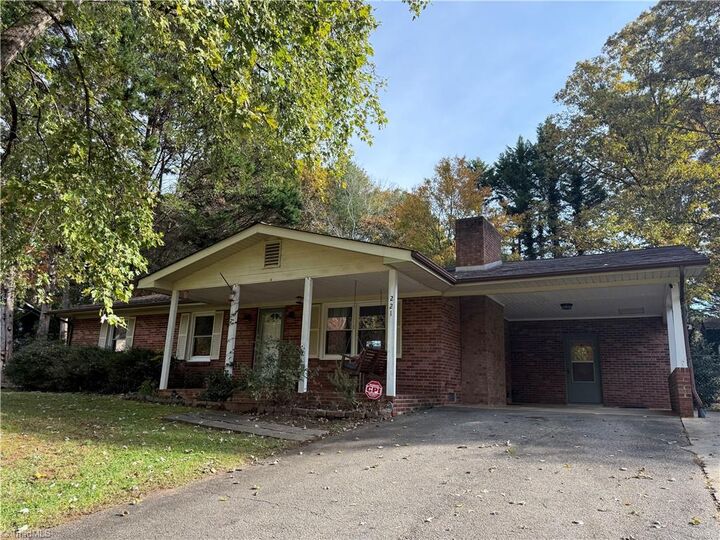 221 Doncaster Drive  North Wilkesboro NC 28659 photo