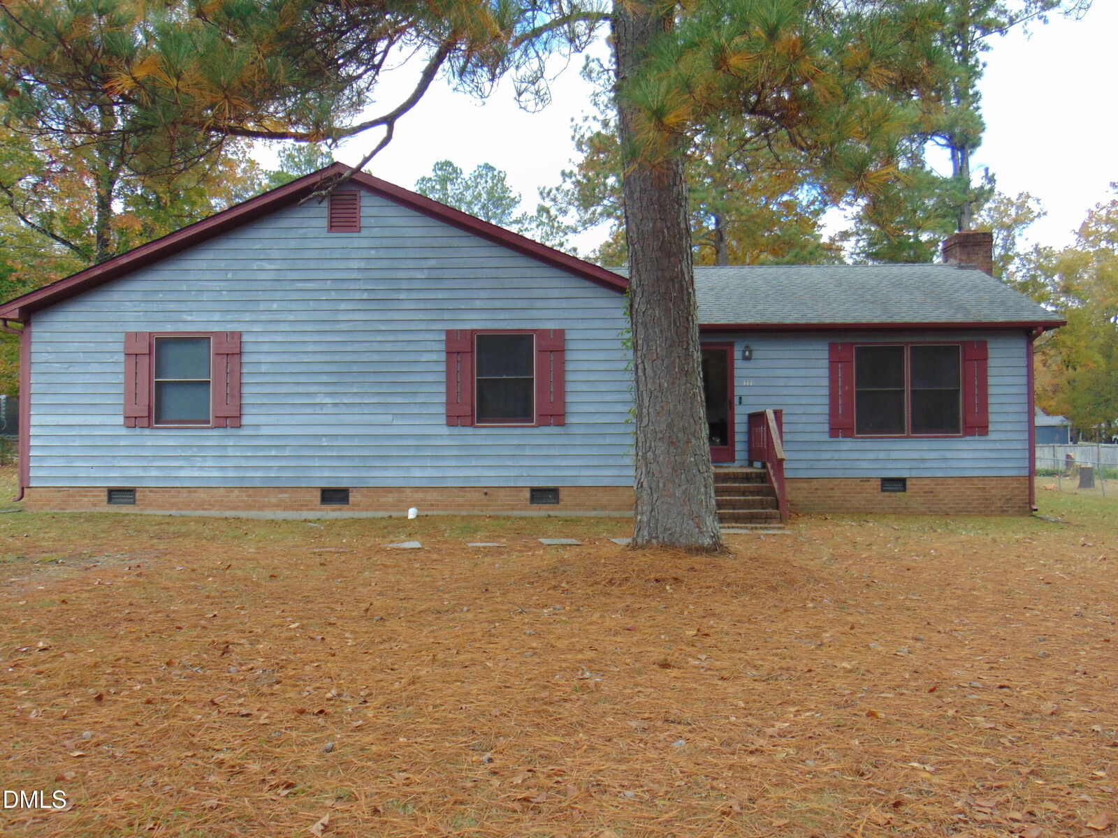 Property Photo: 111 E F Street NC 27509