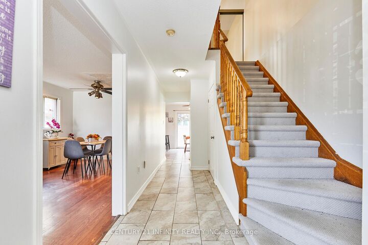 Photo de la propriété:  20 Brodie Court  ON L1C 4Z2 