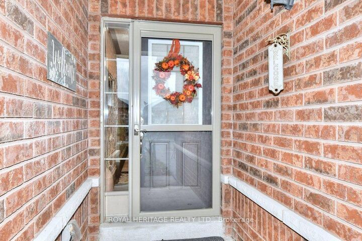 Property Photo: 32 White Hart Lane ON K0L 1Y0