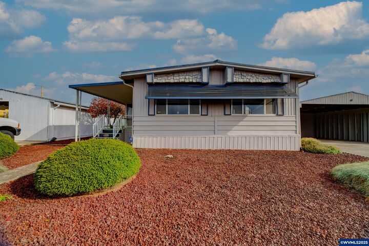 Property Photo: 1055 Lockhaven (#41) Dr N 41 OR 97303