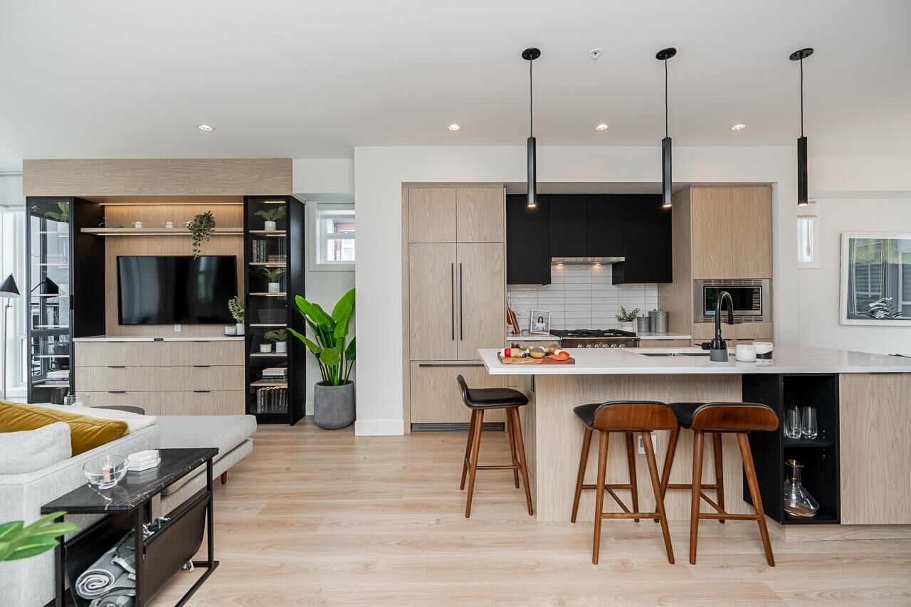 Property Photo: 7670 207 Street 52 BC V2Y 3N7