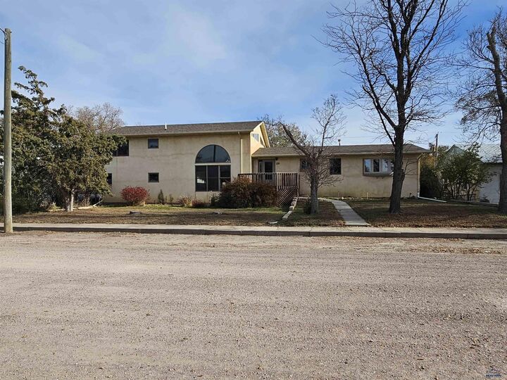 Property Photo:  109 N Washington Av  SD 57735 